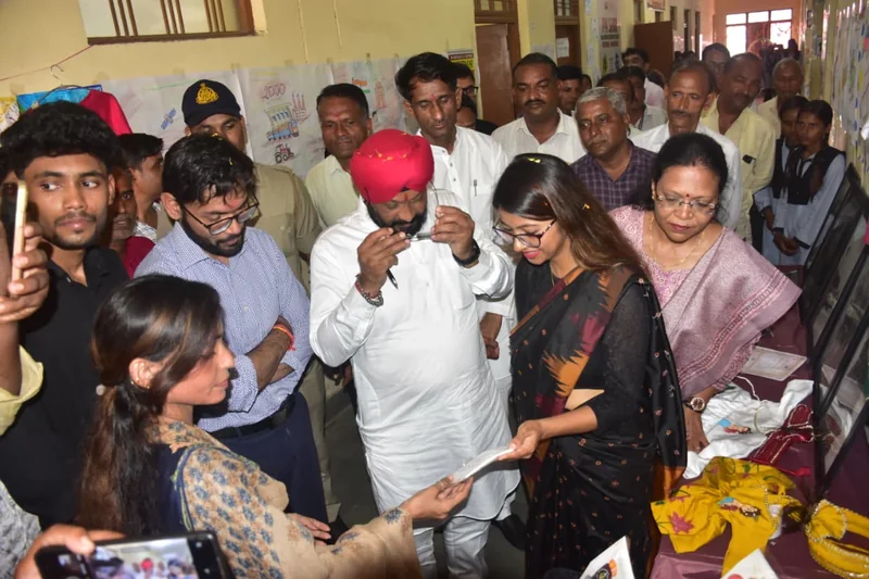 सेवा संकल्प अभियान मुख्यमंत्री जन विश्वास अभियान फतेहपुर सीकली शिविर में 80 आवेदनों का मौके पर हुआ निराकरण