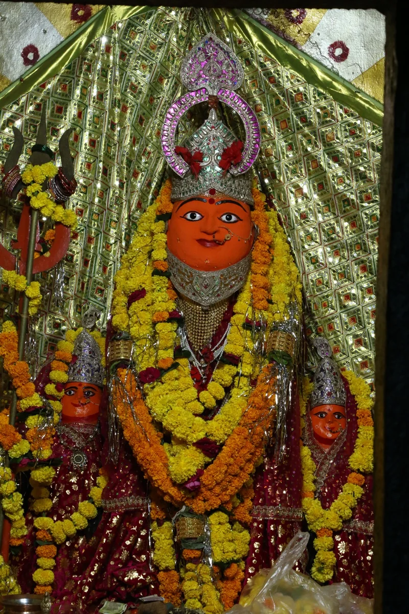 शारदीय नवरात्रि विशेष आगर जिले का धार्मिक पर्यटन स्थल बीजा नगरी में प्राचीनकाल से प्रज्वलित है आस्था की अखंड…