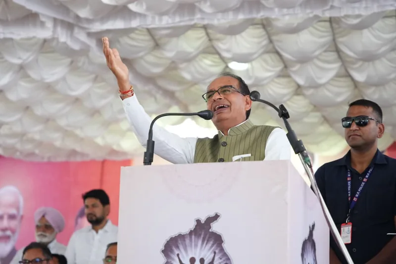 केंद्रीय मंत्री शिवराज सिंह चौहान पहुंचे पंजाब, ‘नशा मुक्त पंजाब यात्रा’ में हुए शामिल, विशाल जनसभा को किया…